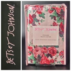Betsey Johnson Vintage Floral Satin Standard Pillowcases 20 X 30 Powder Pink NIP
